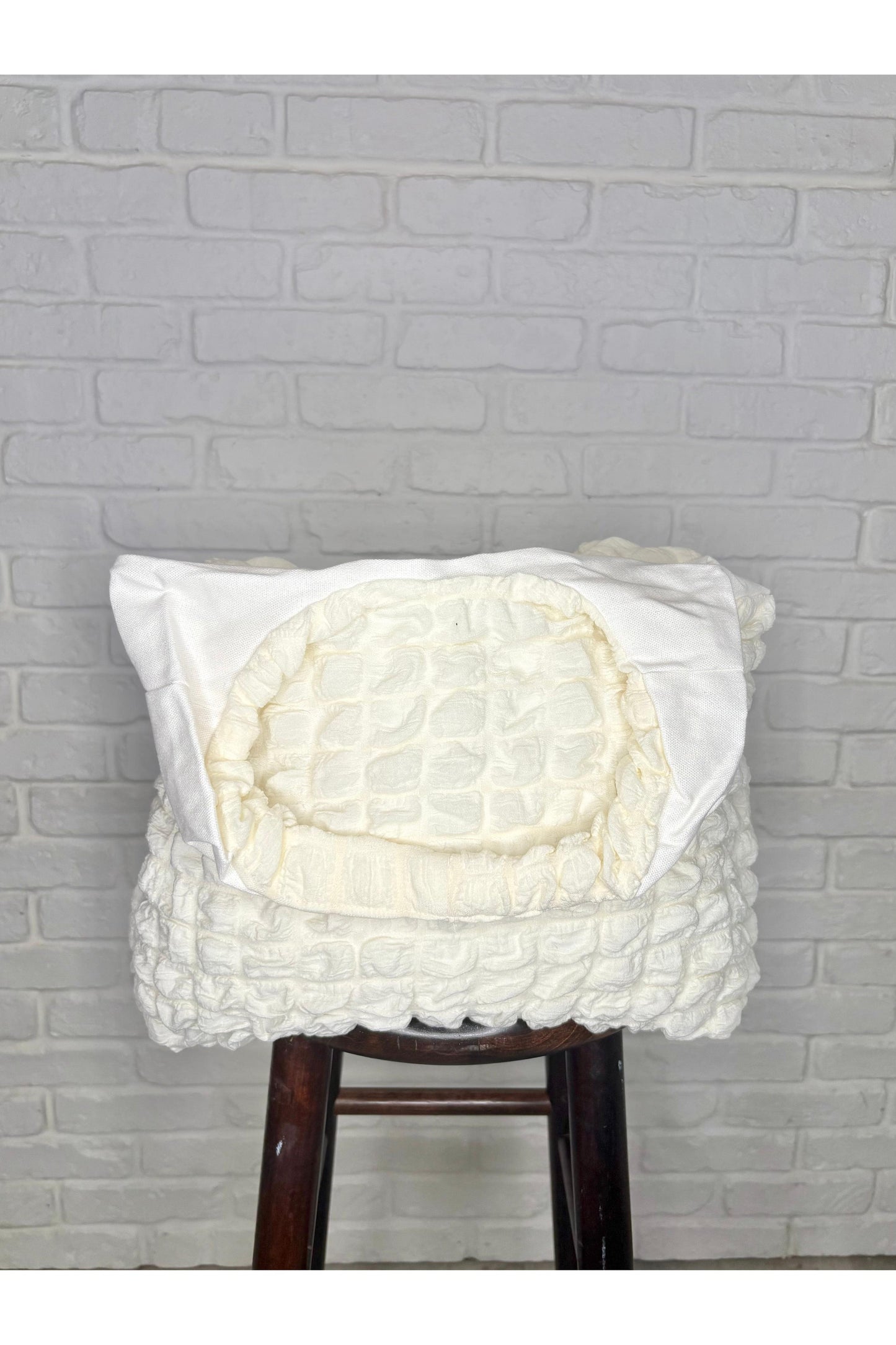 Day Out Cloud Tote Bag In Cream