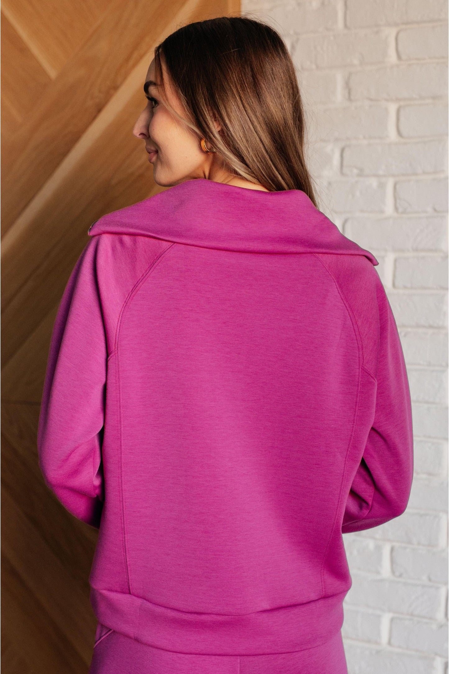 Hamptons Travel Half Zip Pullover in Magenta