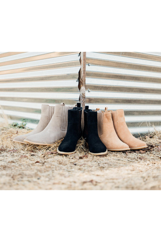 Leonor Suede Ankle Boot in Black